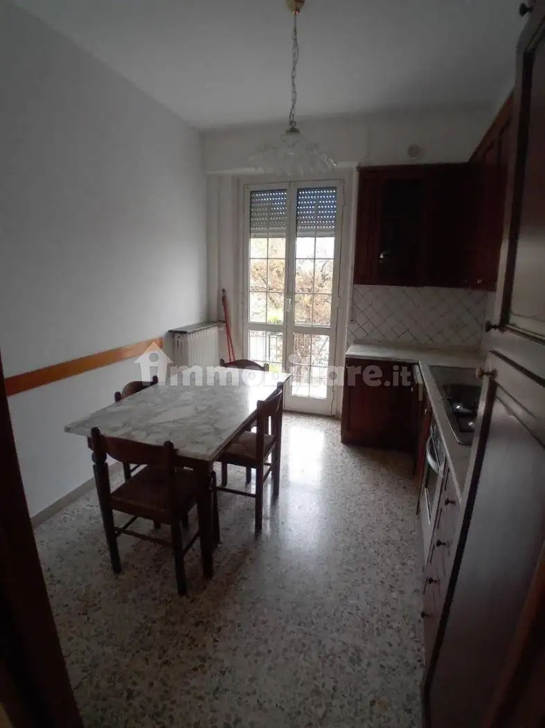 Quadrilocale buono stato, secondo piano, Celletta - Santa Veneranda, Pesaro - foto 2