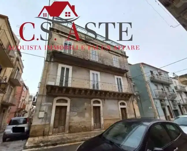 Casa indipendente in asta a Ragusa