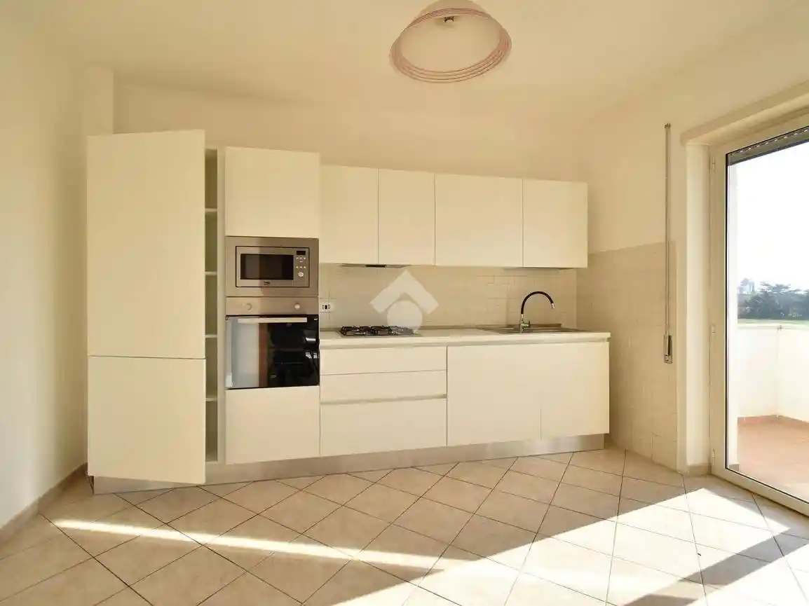 Trilocale via Delle Camelie 20, Latina Scalo, Latina - foto 3