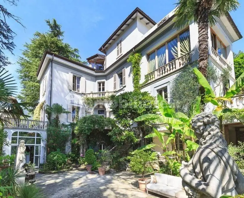 Villa in affitto a Dizzasco