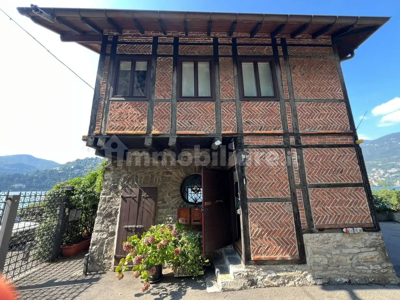 Villa in affitto a Como