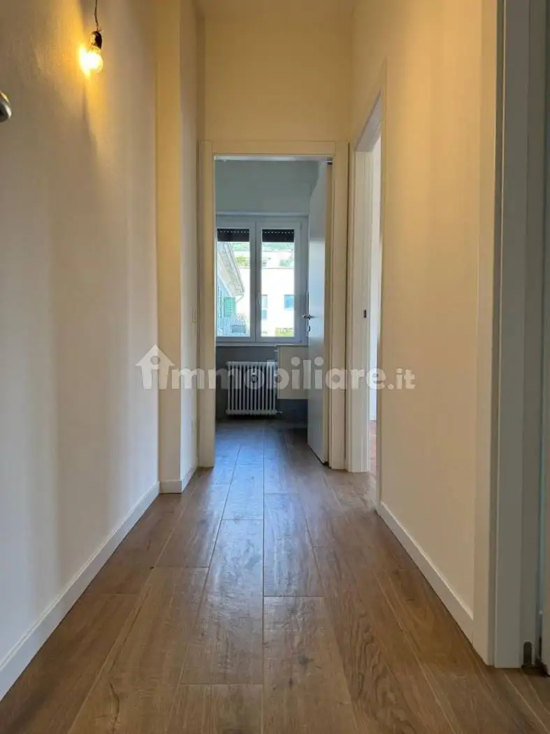 Trilocale via Tommaso Grossi 8, Viale Varese - Crocifisso, Como - foto 4