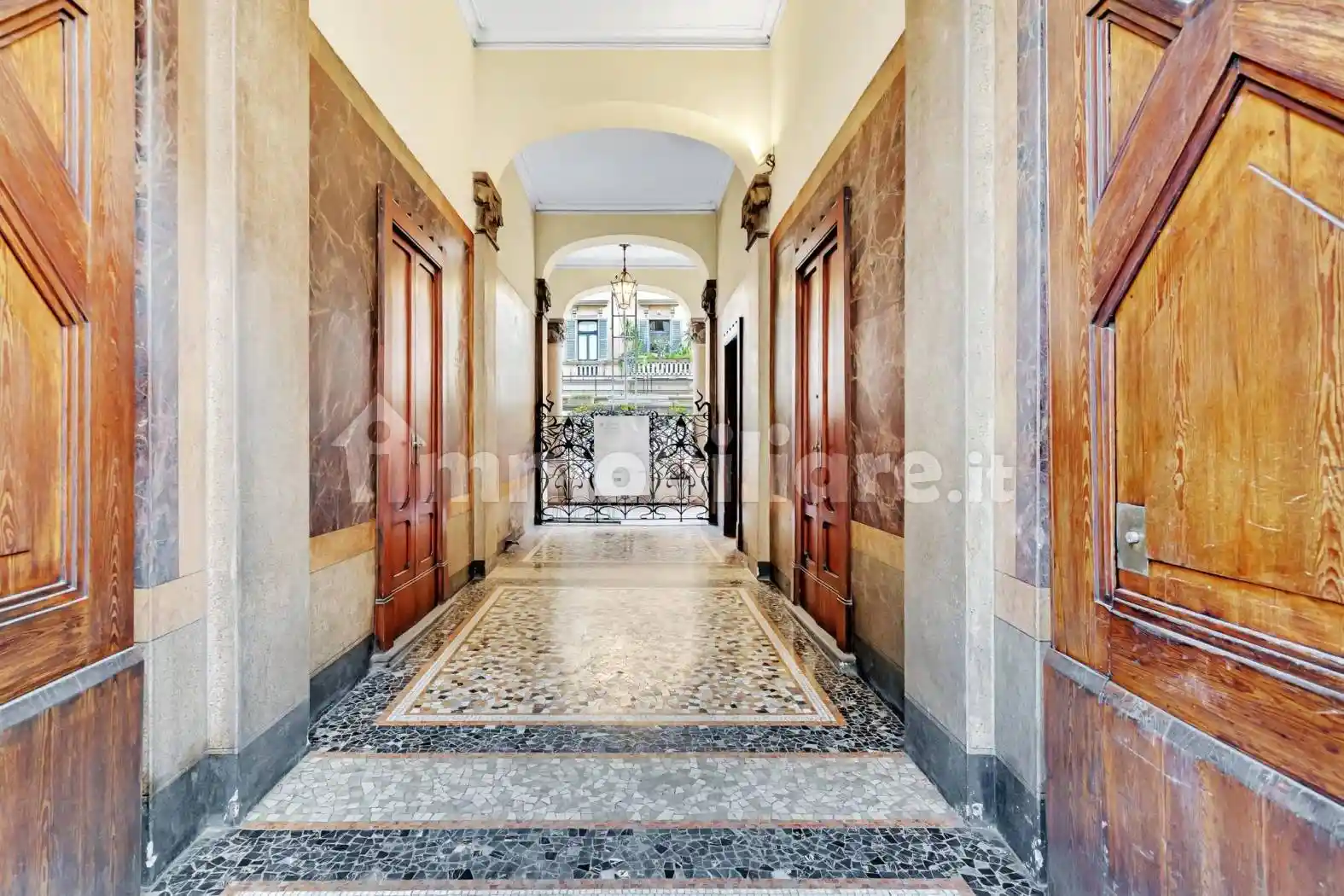 Trilocale via Giosuè Carducci 13, Sant'Ambrogio, Milano - foto 2