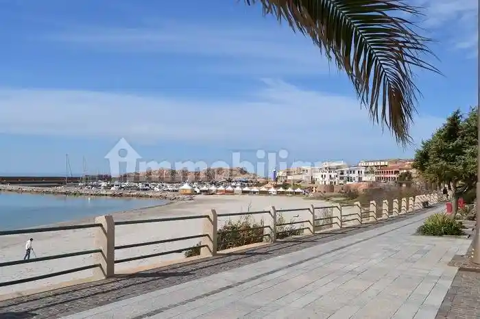 Appartamento in vendita a Trinità d'Agultu e Vignola