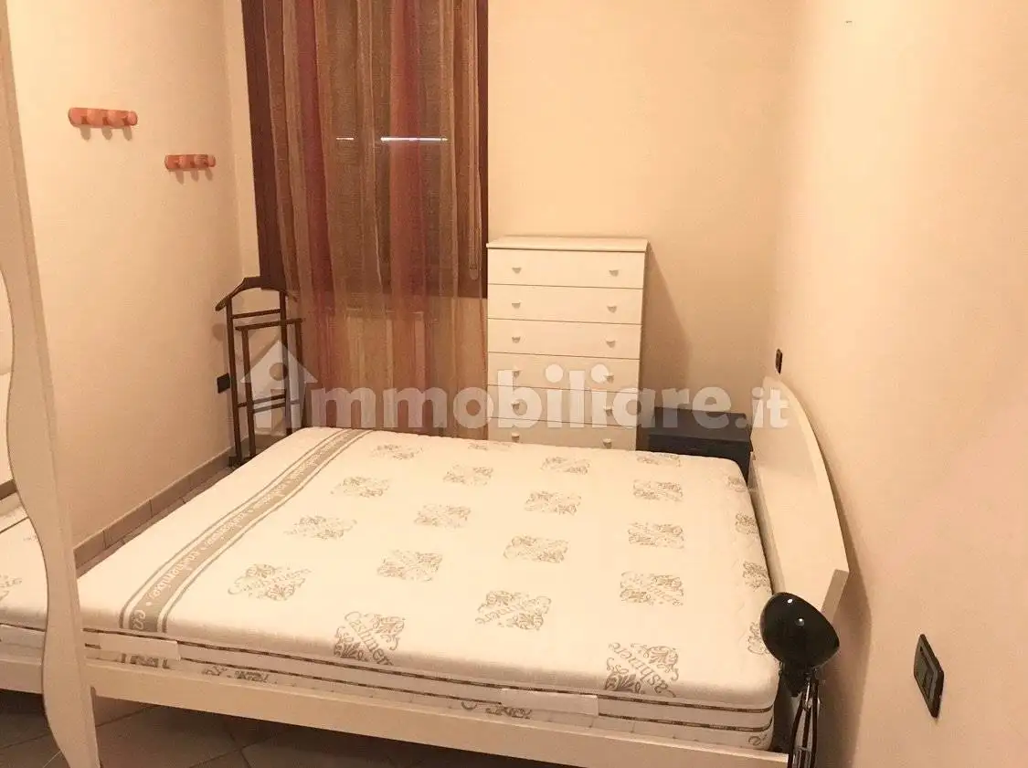 Bilocale via Cesare Battisti 10, Centro, Cremona - foto 2