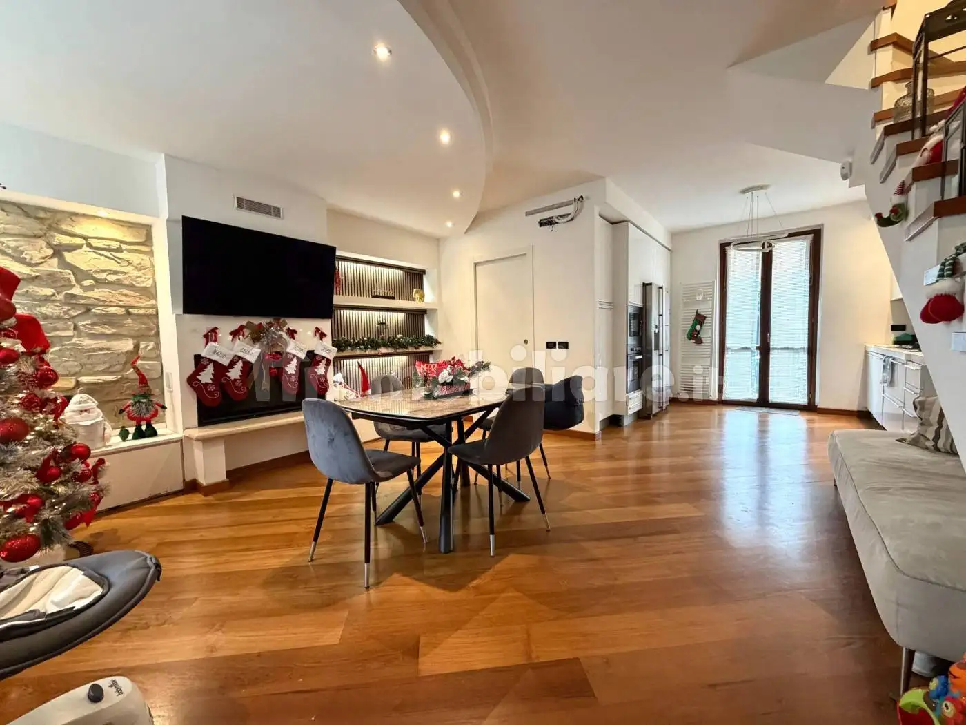 Villa in vendita a Vellezzo Bellini