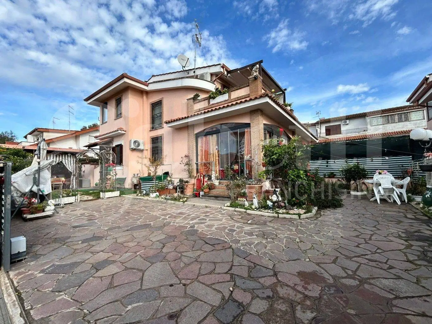 Villa in vendita a Ardea