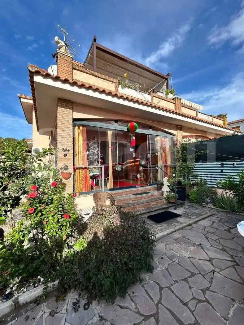 Villa bifamiliare viale corona boreale, 51, Colle Romito, Ardea - foto 4