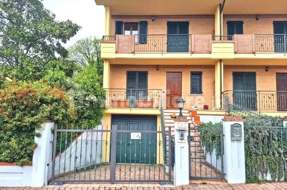 Villetta a schiera in asta a Appignano