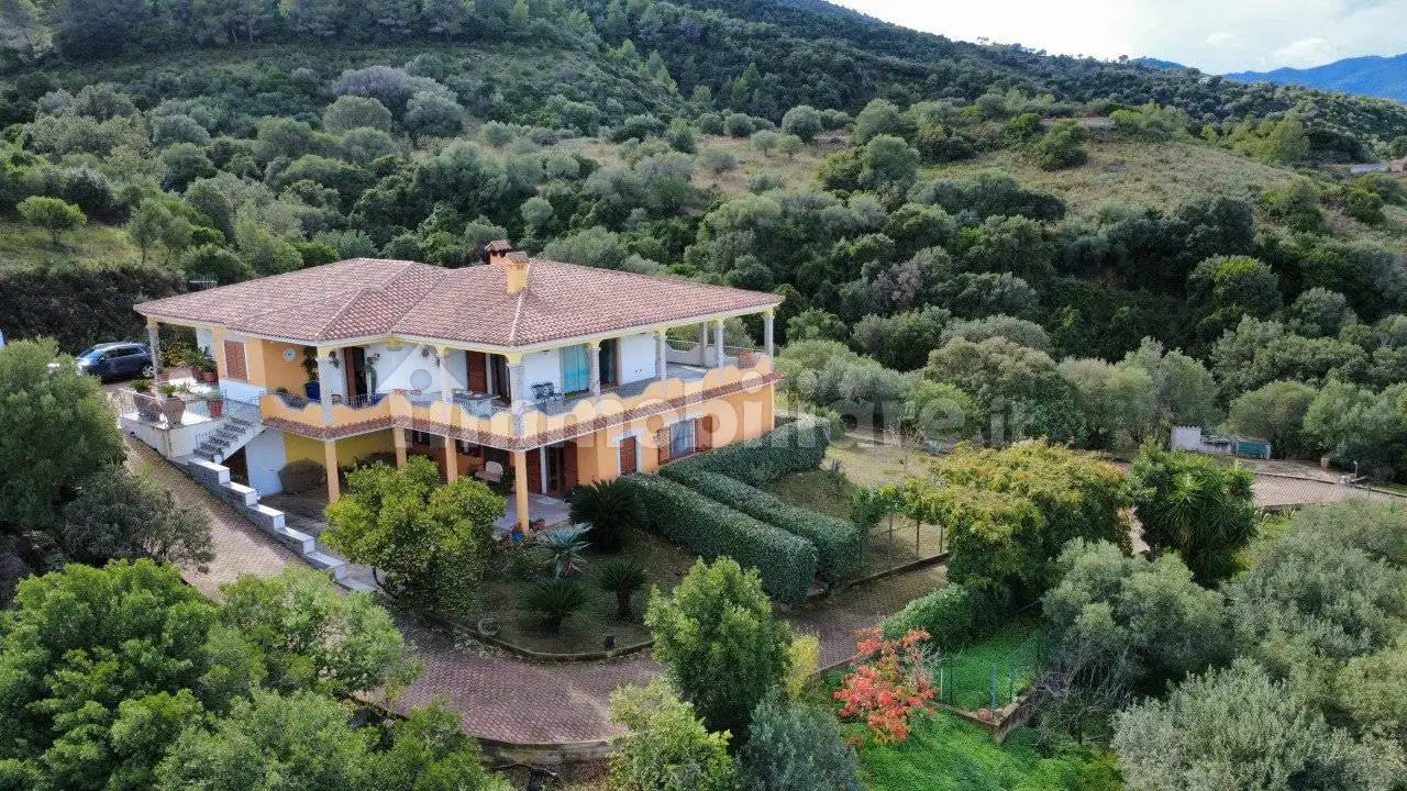 Villa in vendita a Torpè