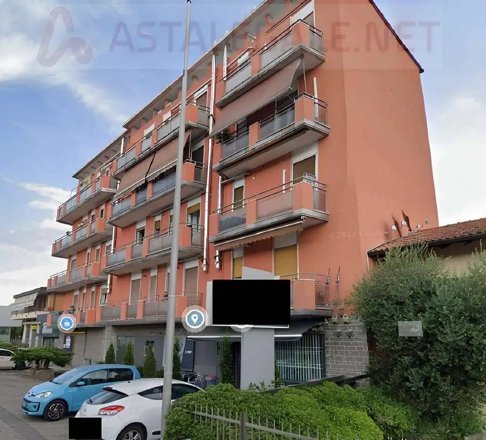 Appartamento in asta a Cavaria con Premezzo