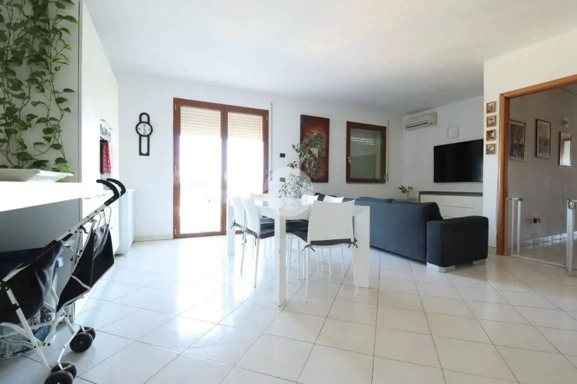 Trilocale viale marche 11, Lunetta Frassino, Mantova - foto 2