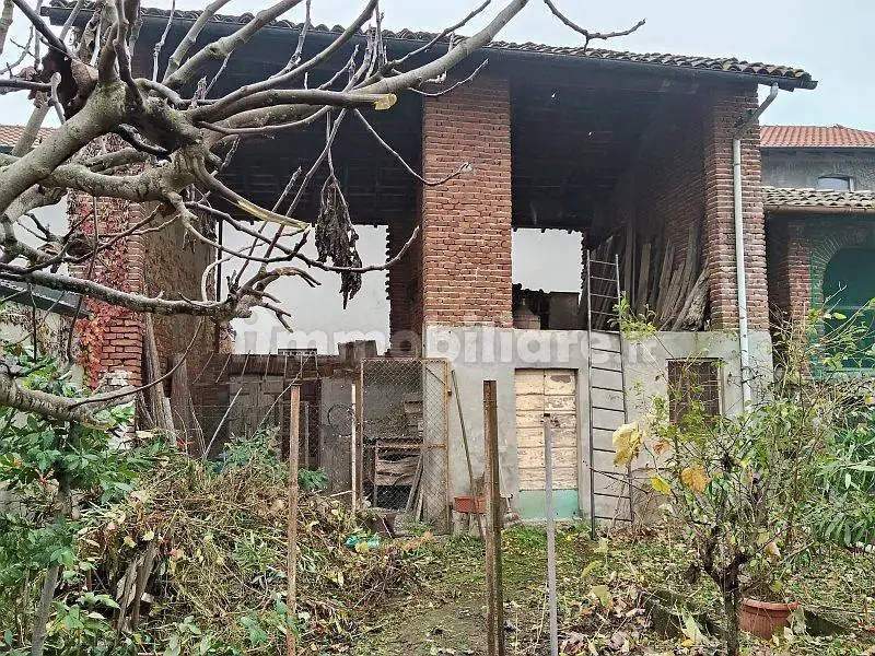 Terratetto plurifamiliare 200 m², buono stato, Centro, Mortara - foto 5