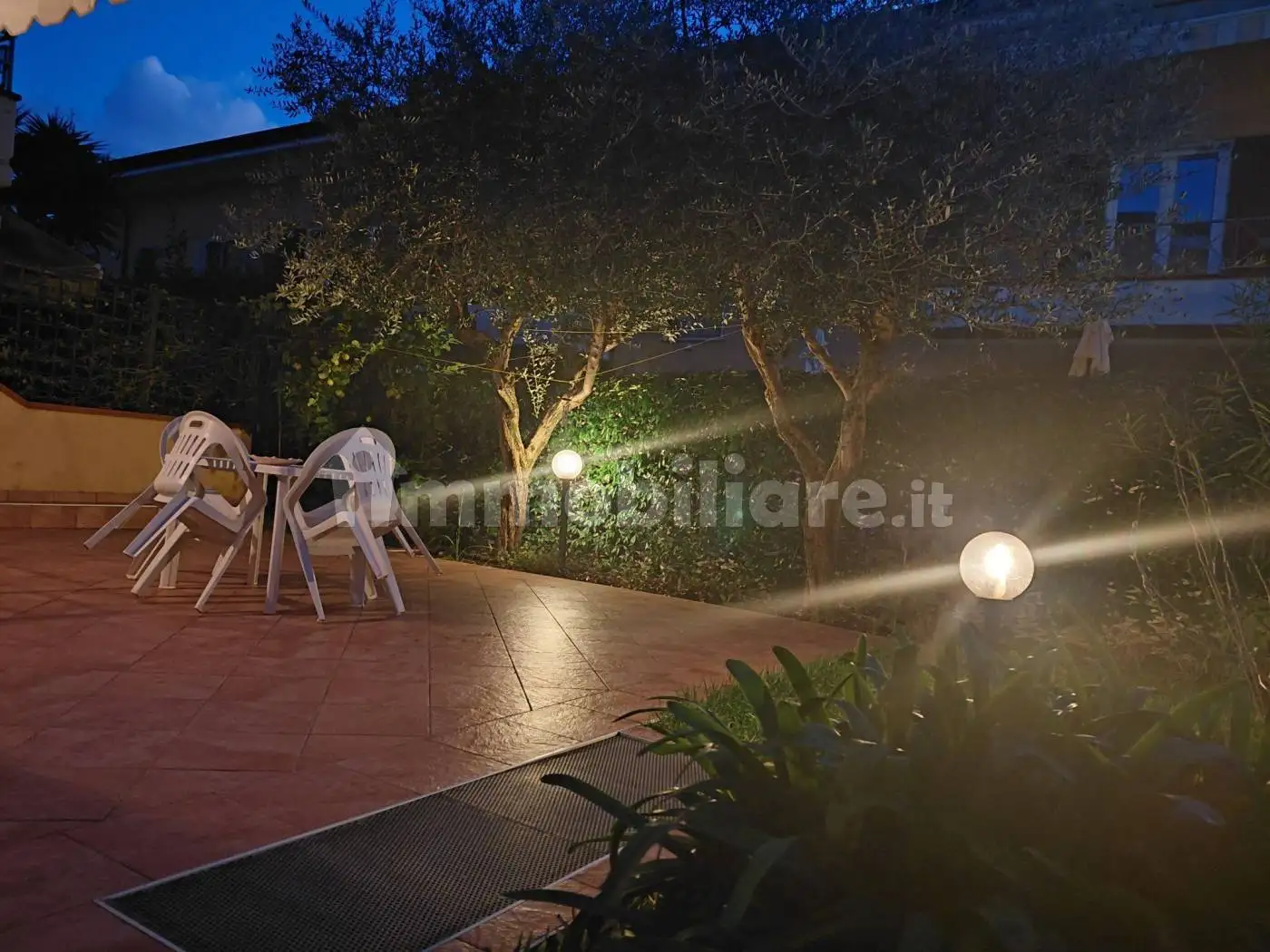 Trilocale via San Leonardo 11, Marina di Massa Centro, Massa - foto 3