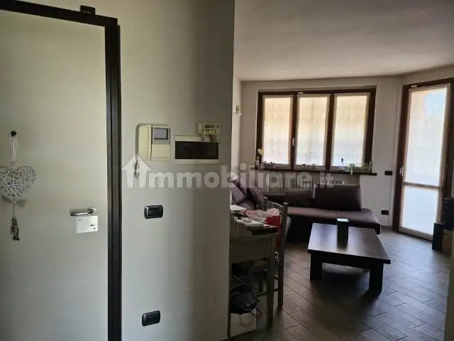 Trilocale ottimo stato, piano rialzato, Centro, Castel San Giovanni - foto 2