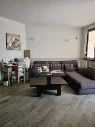 Trilocale ottimo stato, piano rialzato, Centro, Castel San Giovanni - foto 4