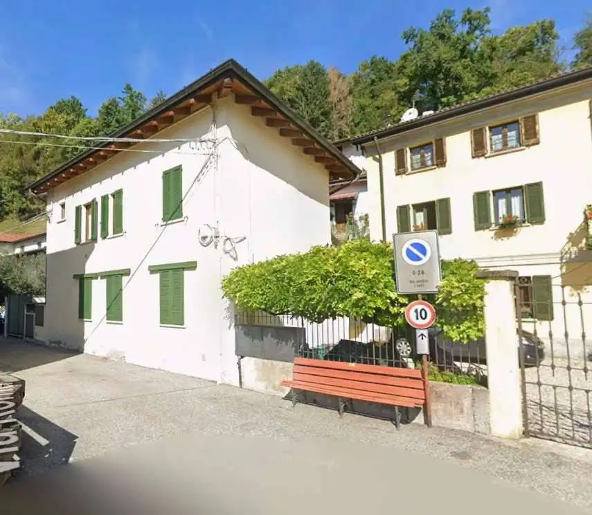 Appartamento in asta a Casalzuigno