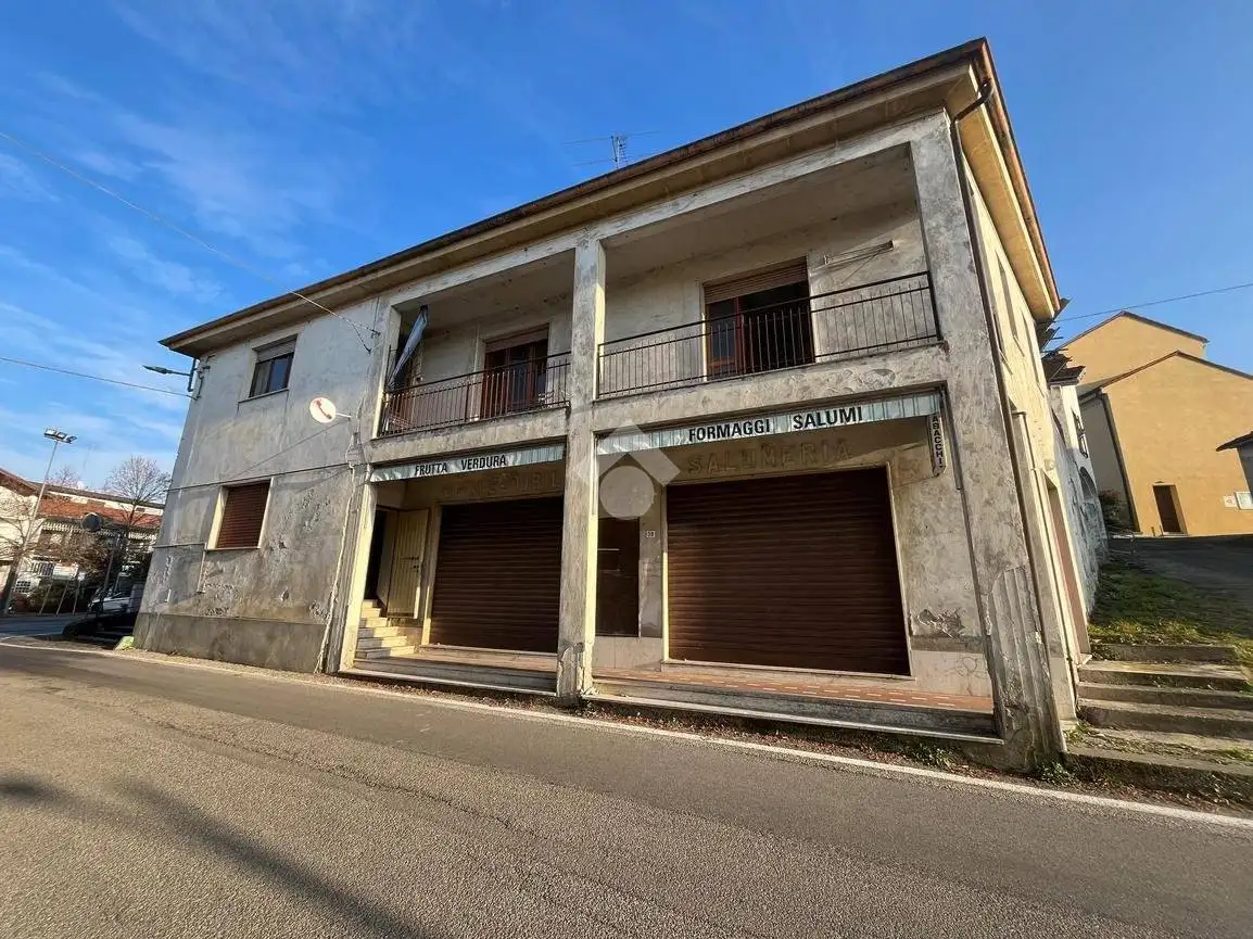 Palazzo - Edificio in vendita a Cerrina Monferrato