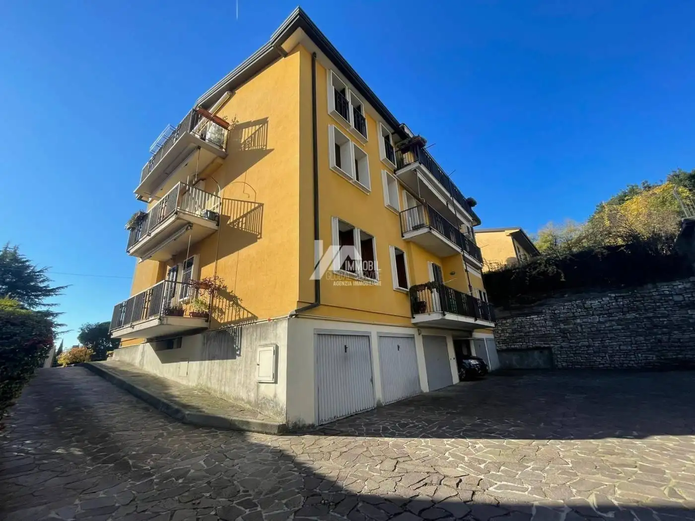 Quadrilocale via Ronchi San Francesco da Paola 25, Panoramica, Brescia - foto 2