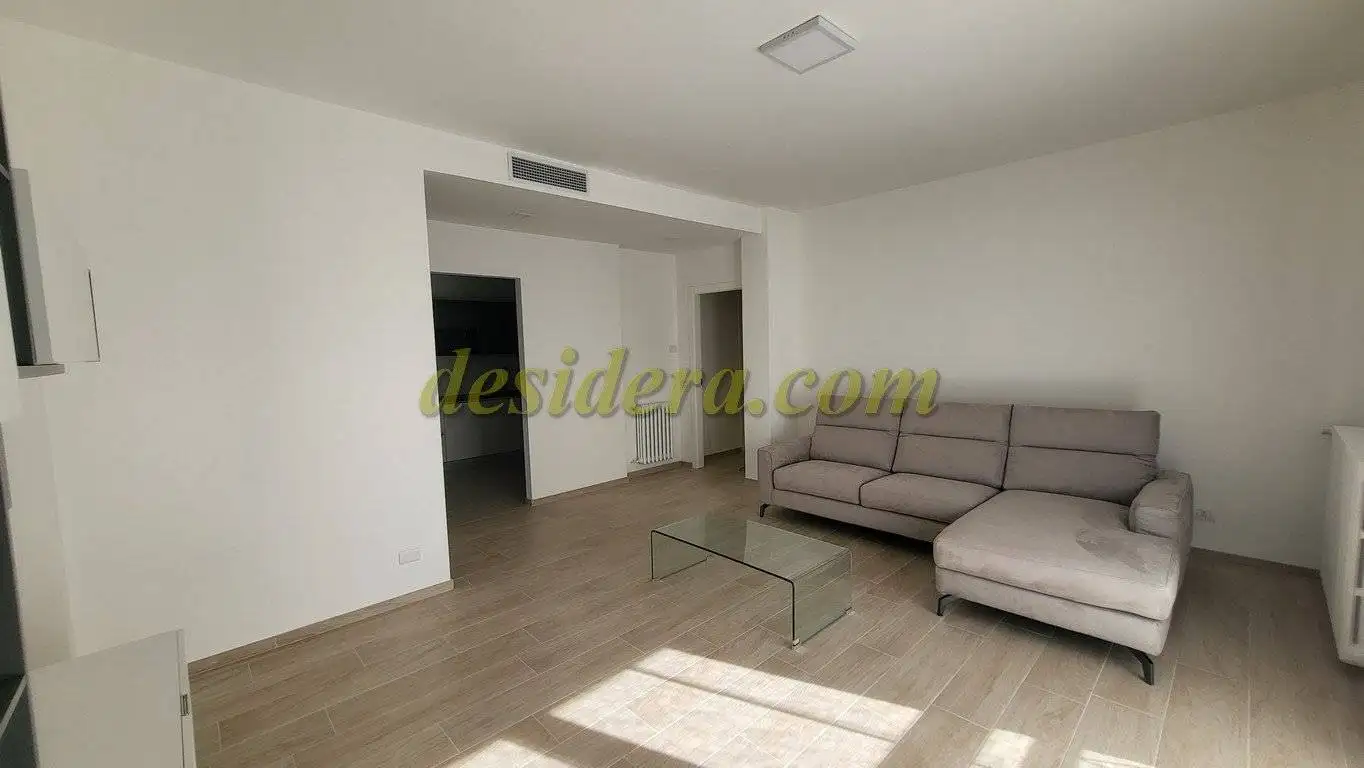 Appartamento in affitto a Sesto Calende