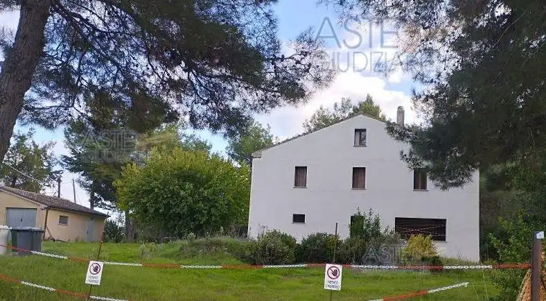 Casa indipendente in asta a San Marcello