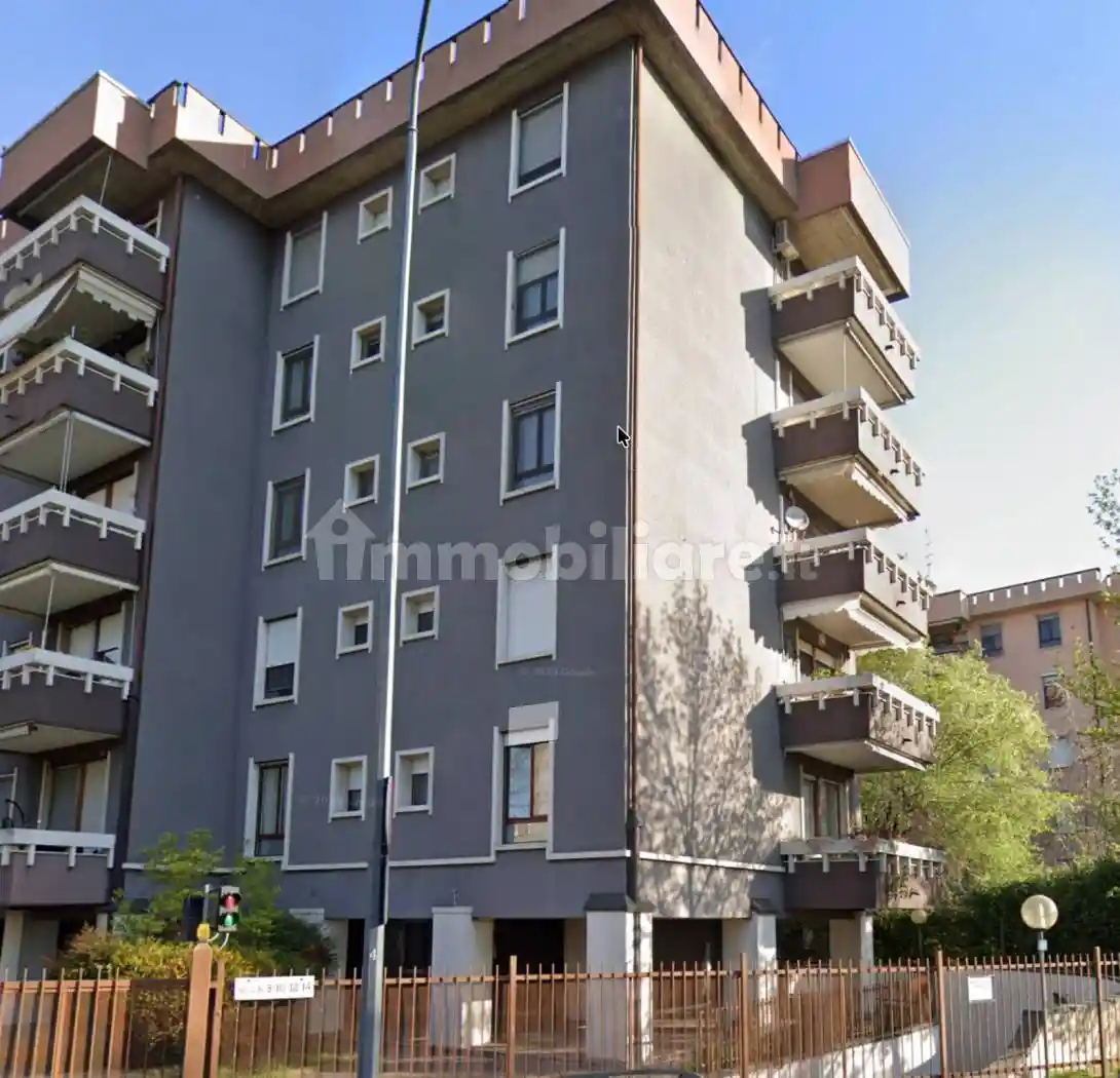 Trilocale via Alberto Cavaliere 16, Figino, Milano - foto 2