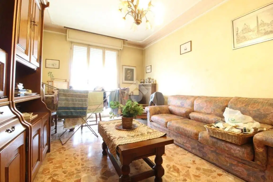 Trilocale via Delmino Spaggiari 2, Centro, Cadelbosco di Sopra - foto 4