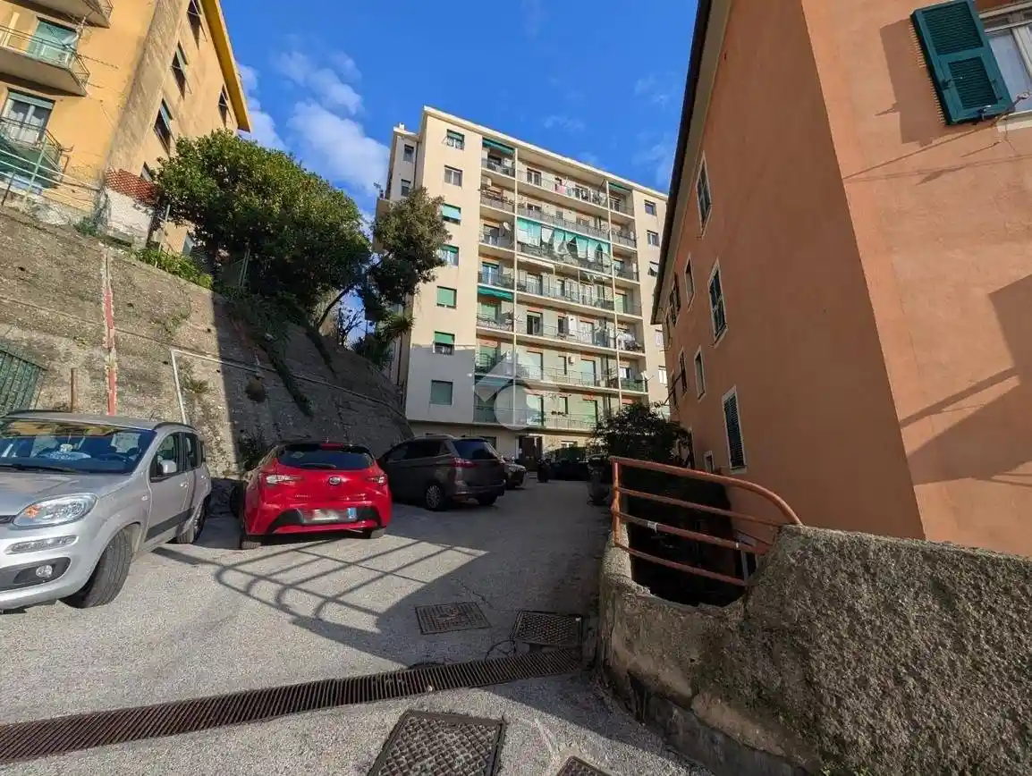 Quadrilocale via Giambattista Gaulli 32, San Fruttuoso, Genova - foto 3