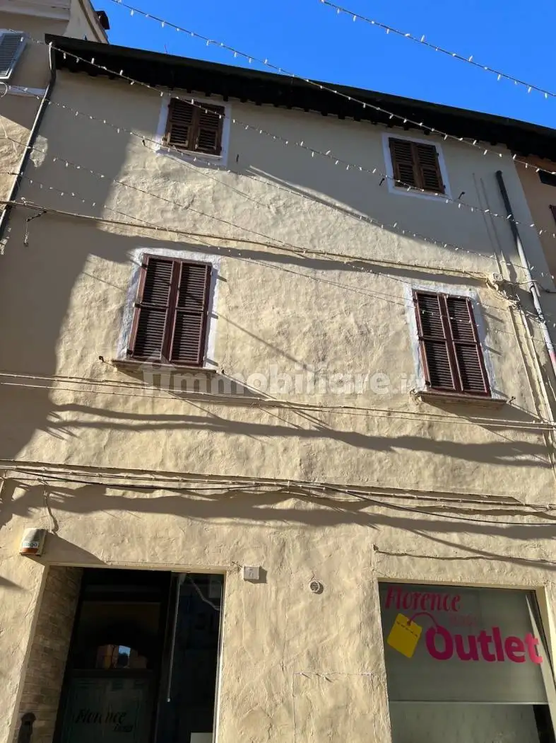 Appartamento in vendita a Pergola