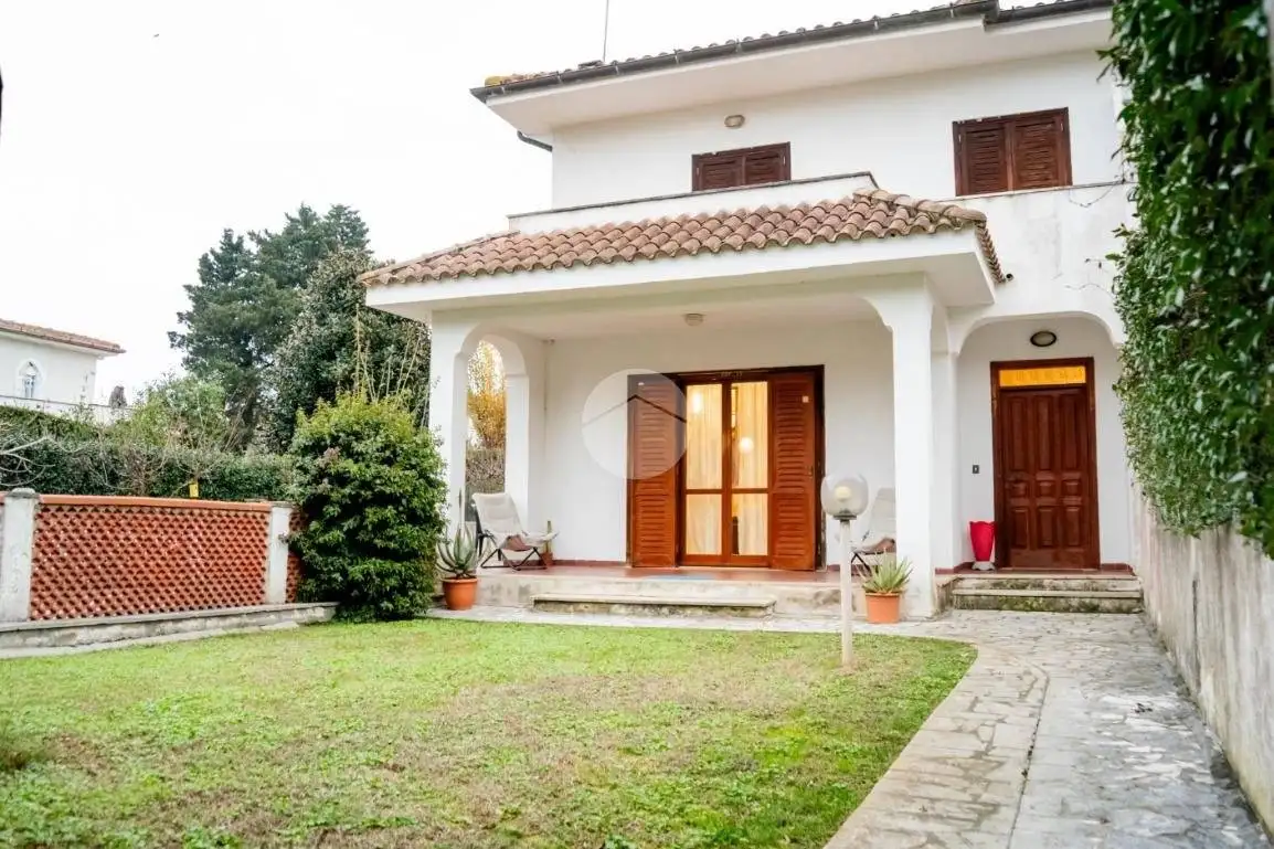 Villa in vendita a Sabaudia
