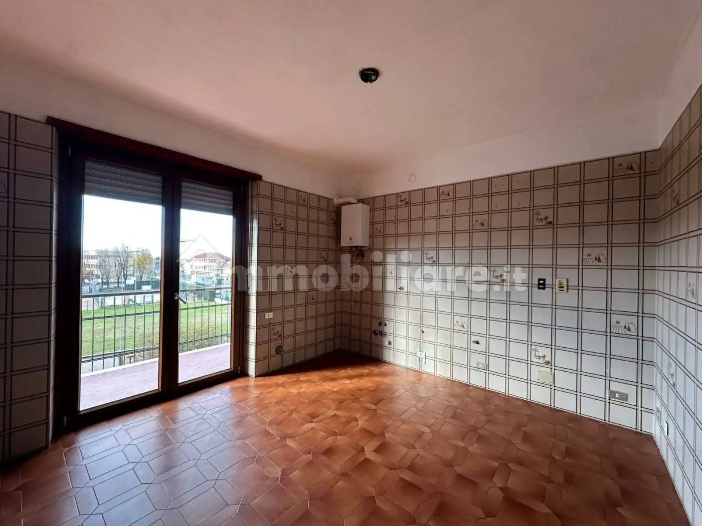 Trilocale buono stato, terzo piano, Centro, Carmagnola - foto 4