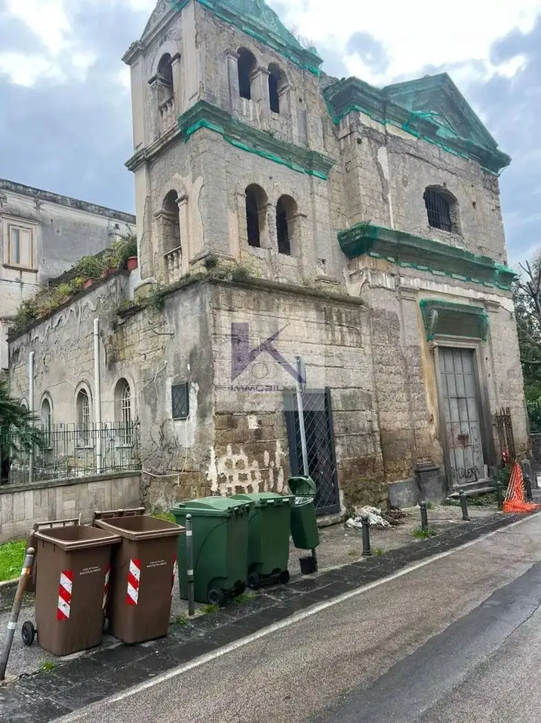 Palazzo - Edificio in vendita a Portici