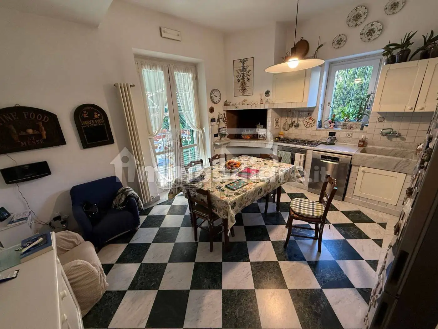 Villa bifamiliare via Carriona, Centro, Carrara - foto 5