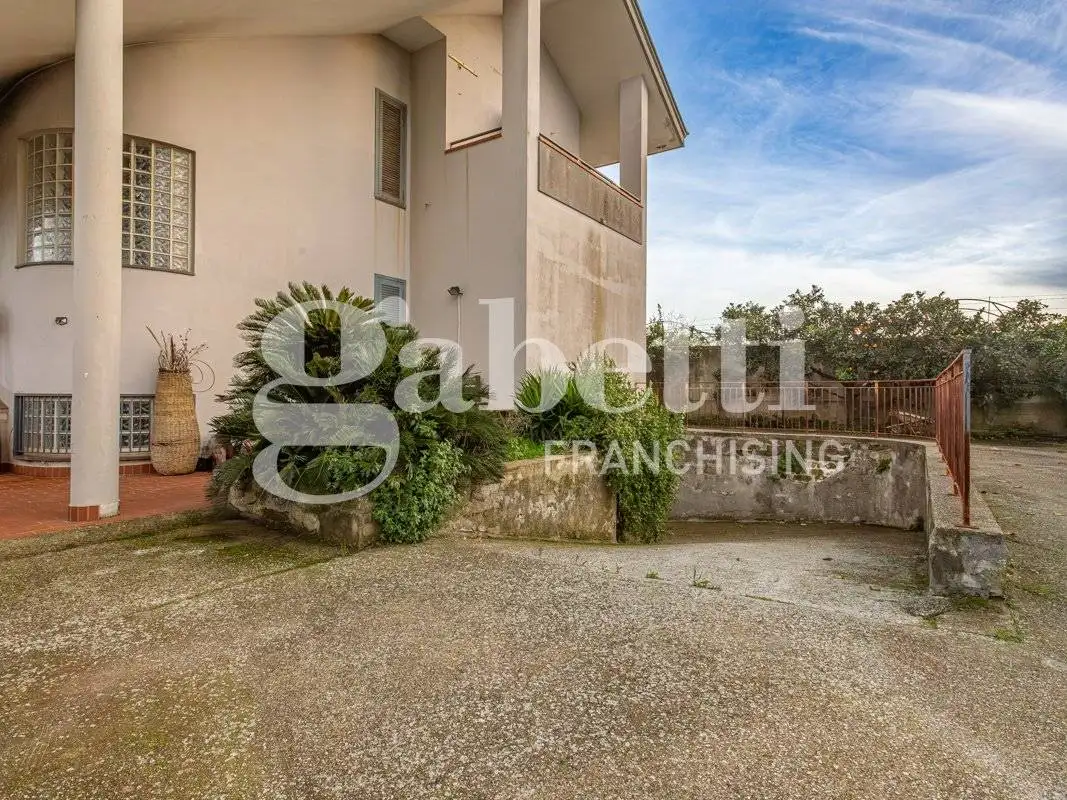 Villa in vendita a Giugliano in Campania