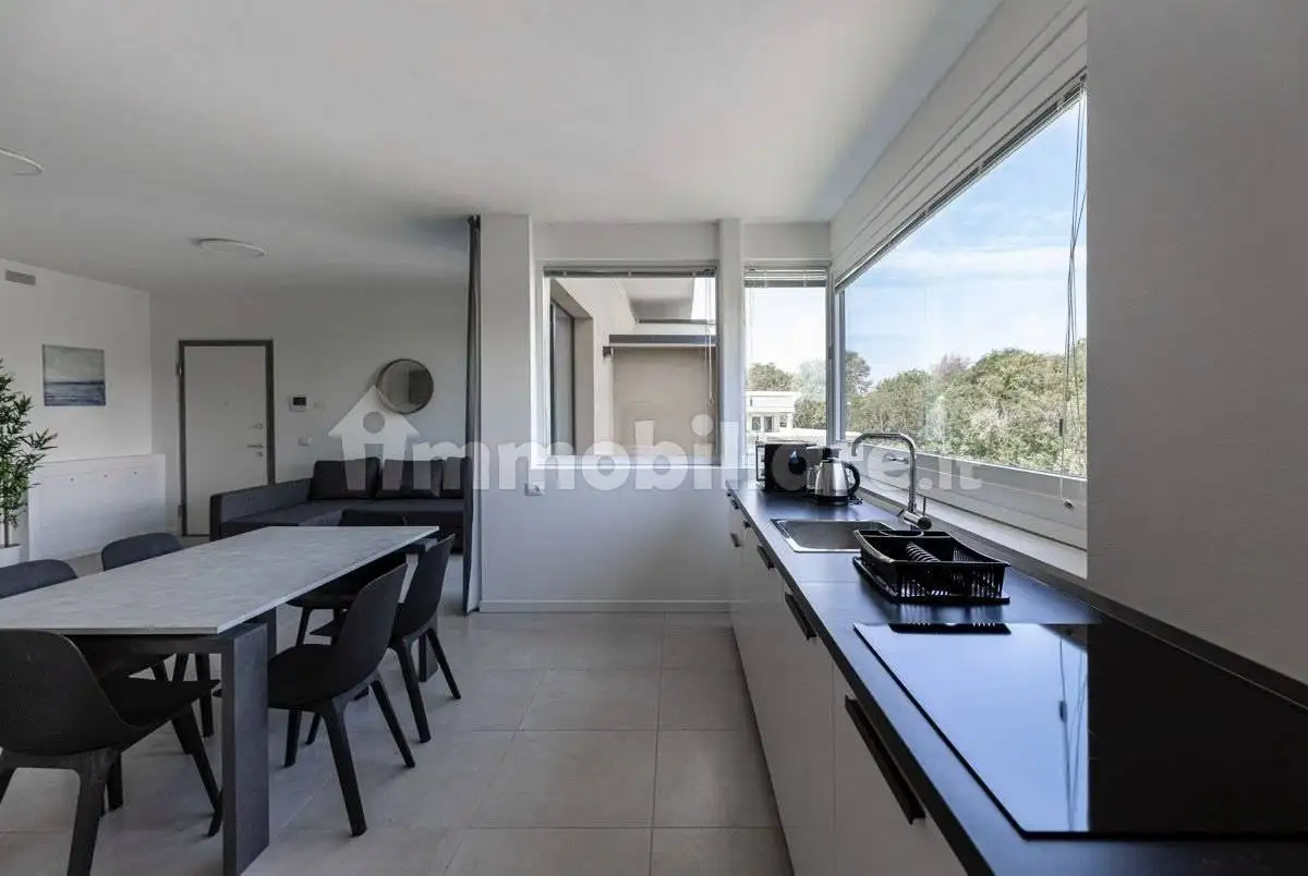 Quadrilocale via Commissario Palatucci, Rivoltella, Desenzano del Garda - foto 3