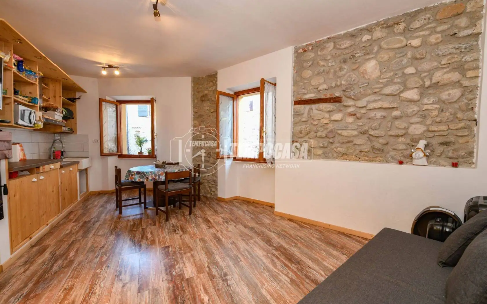 Casa indipendente in vendita a San Felice del Benaco