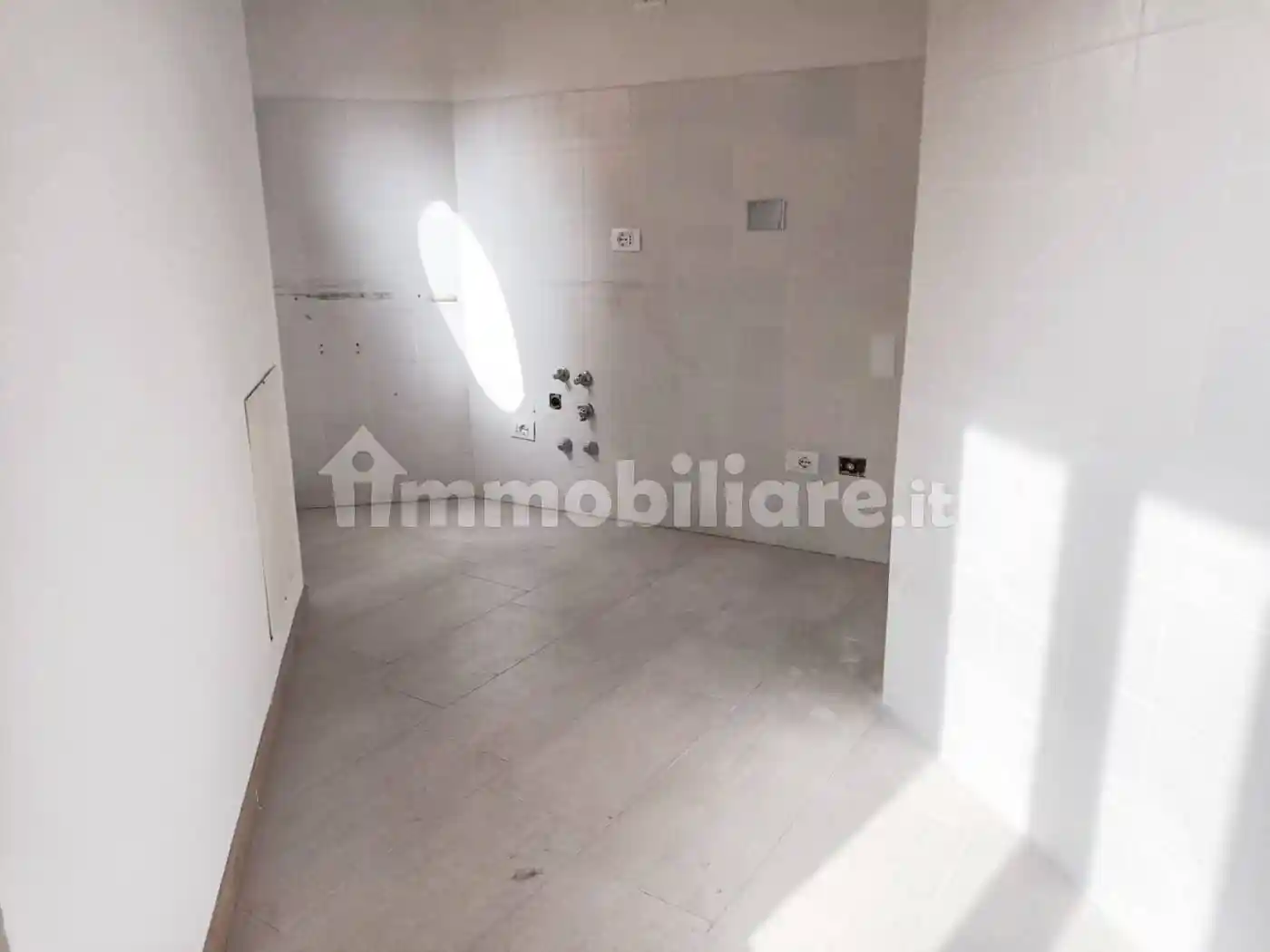 Quadrilocale via Massimo d'Azeglio 24C, Centro Storico, Bologna - foto 2