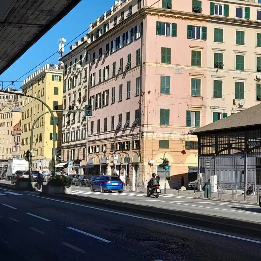 Appartamento in vendita a Genova