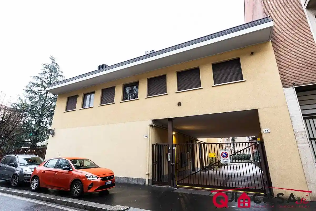 Bilocale via Ernesto Teodoro Moneta 11, Affori, Milano - foto 2