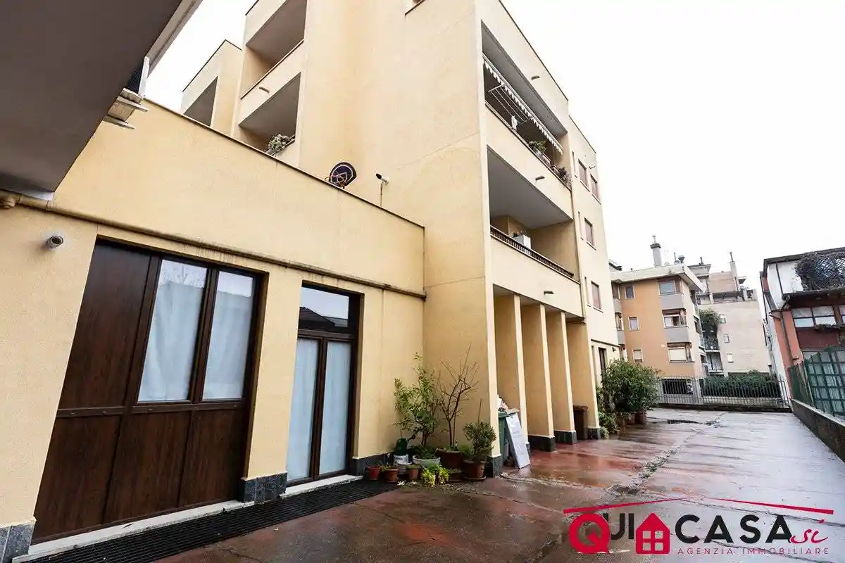 Bilocale via Ernesto Teodoro Moneta 11, Affori, Milano - foto 3