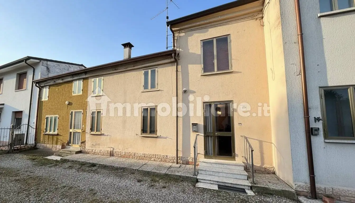 Casa indipendente in vendita a Villa Bartolomea