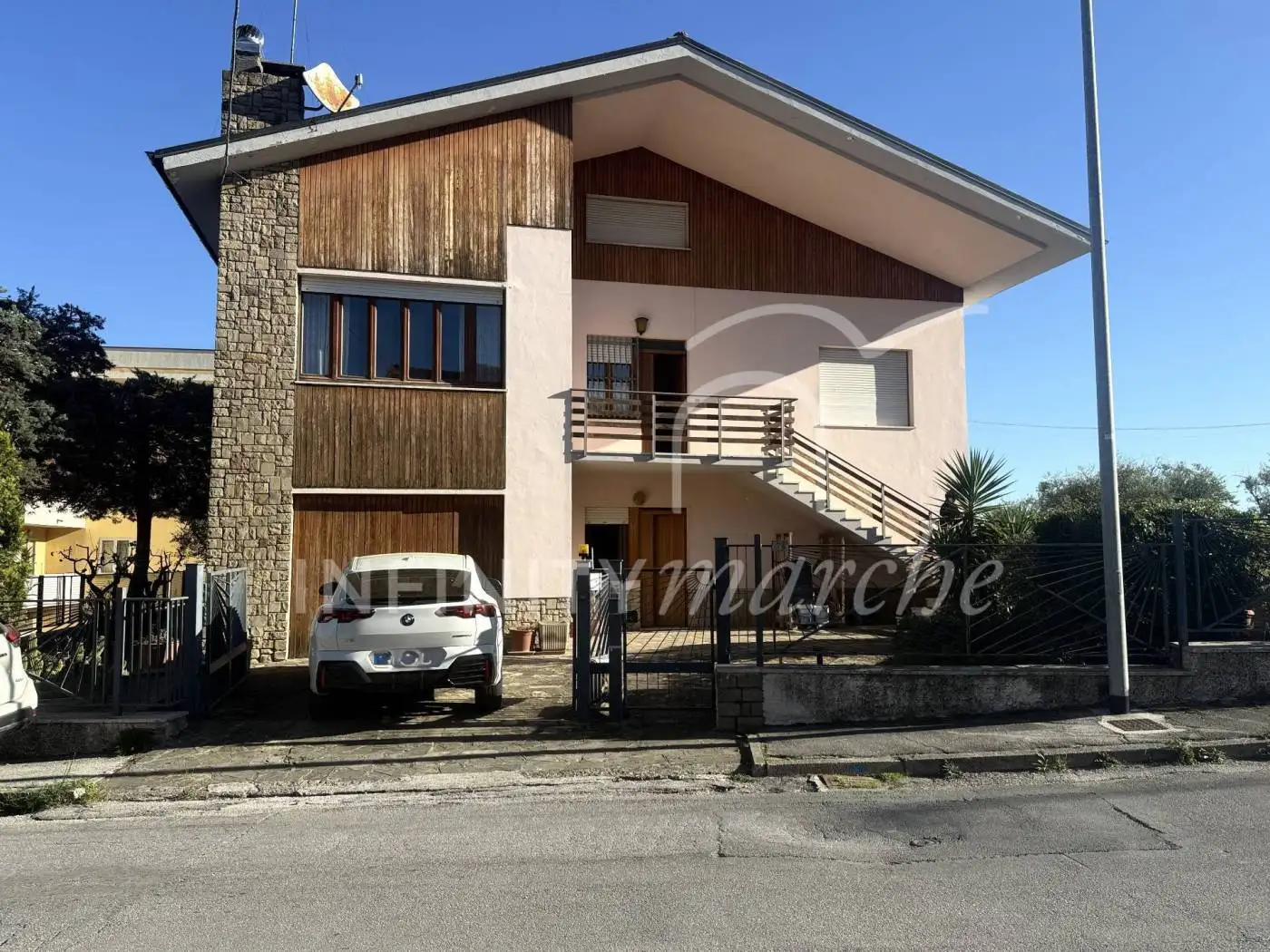 Villa in vendita a Cupramontana