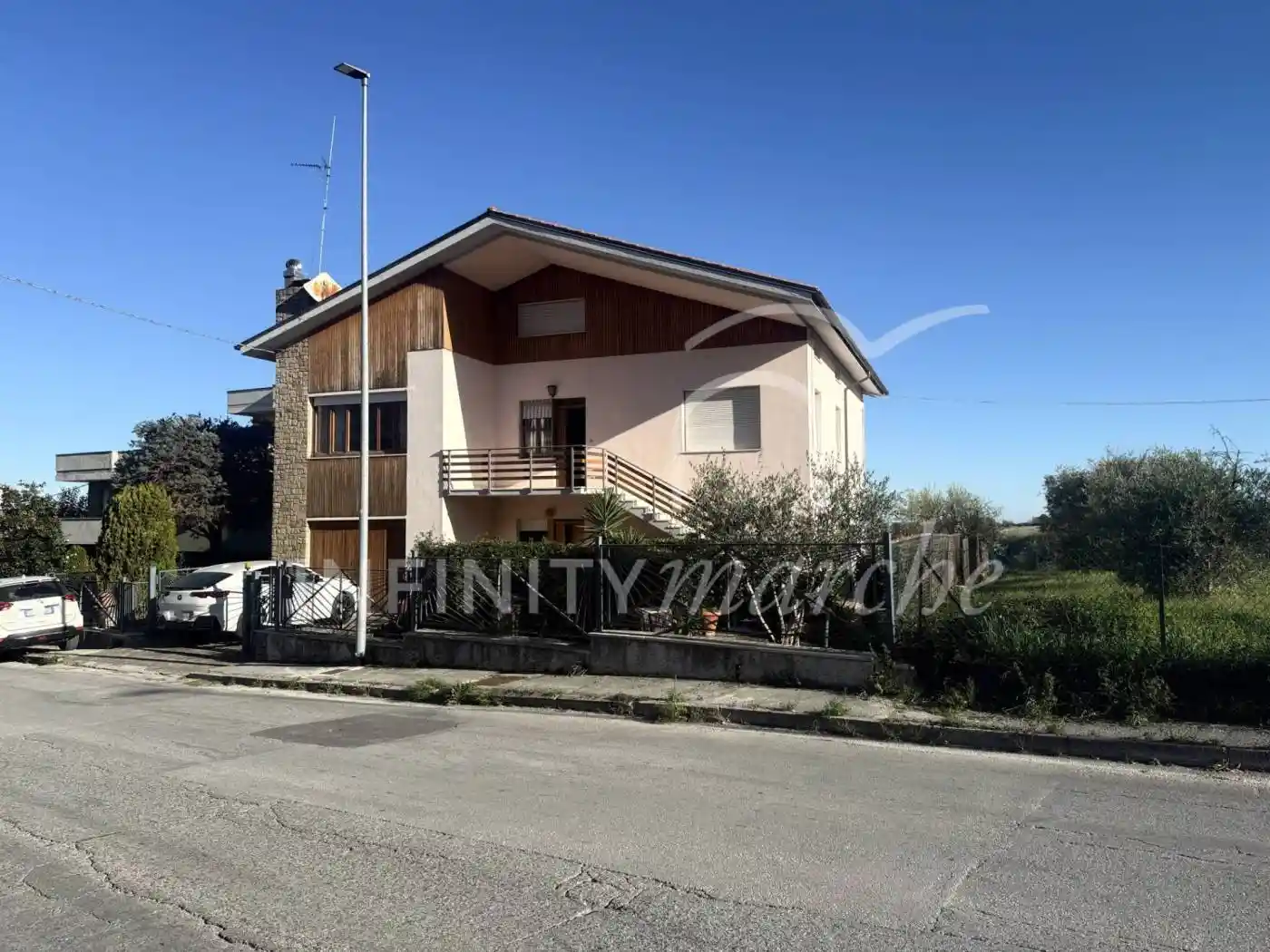 Villa unifamiliare via Giacomo Matteotti 174, Centro, Cupramontana - foto 2