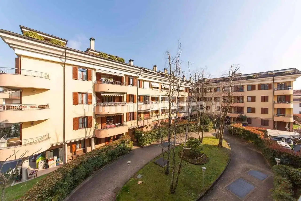 Appartamento in affitto a Arese