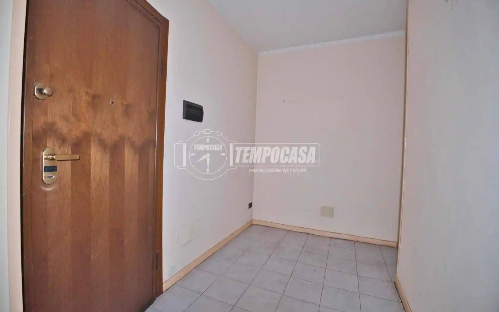 Appartamento ottimo stato, primo piano, Cameri - foto 2