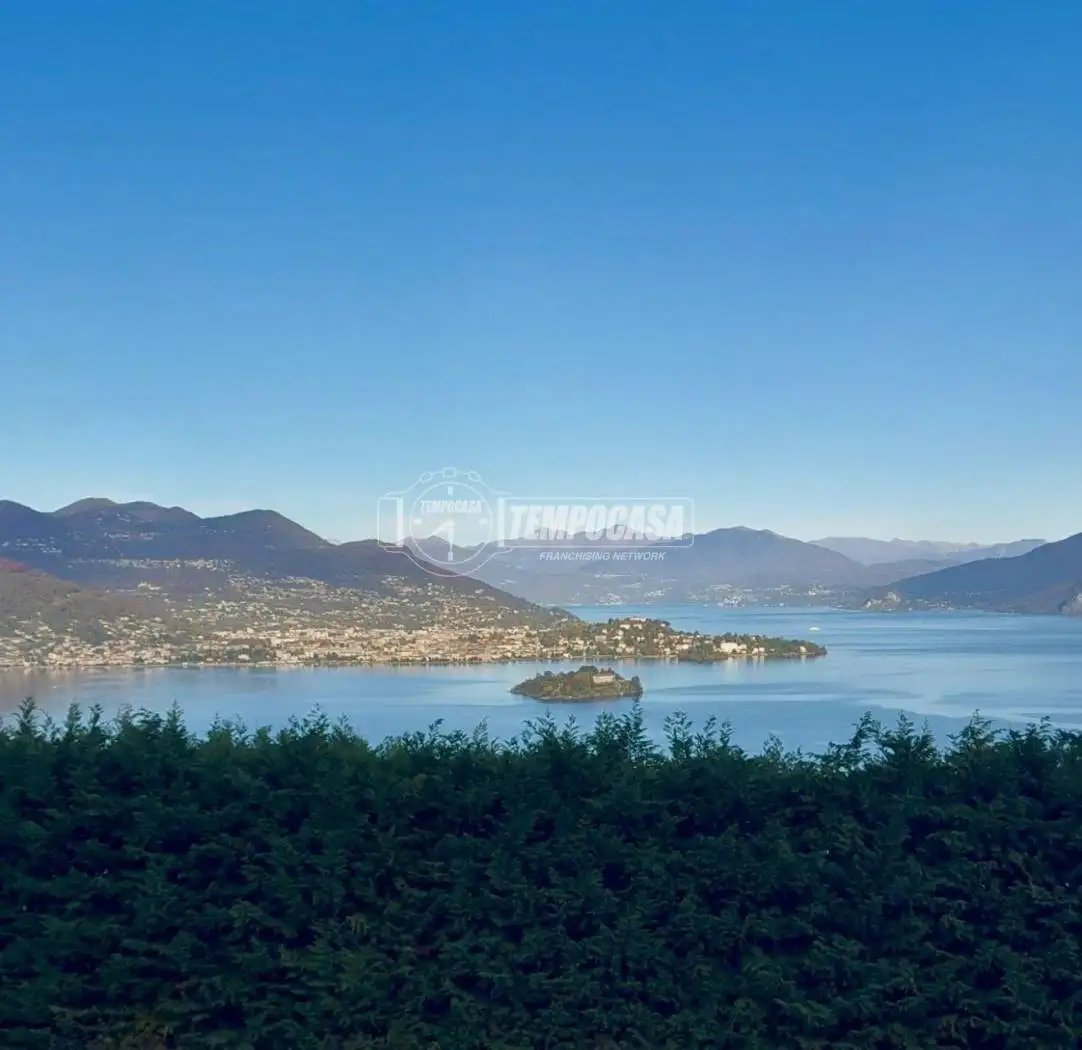 Appartamento in vendita a Stresa