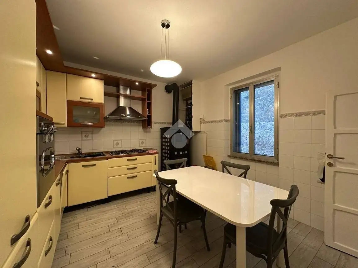 Palazzo - Edificio in Affitto - foto 5