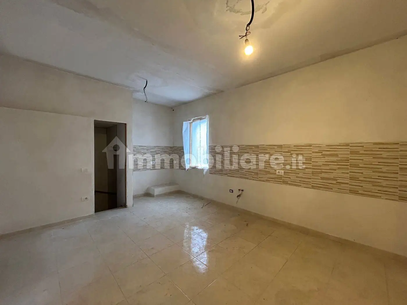 Terratetto unifamiliare piazza Sant'Anna, 33, Centro, Boschi Sant'Anna - foto 4