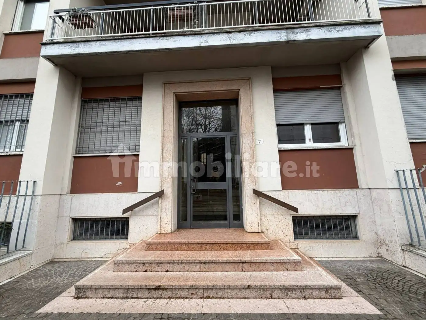 Appartamento via Fratelli Bandiera 7, Centro, Verona - foto 2