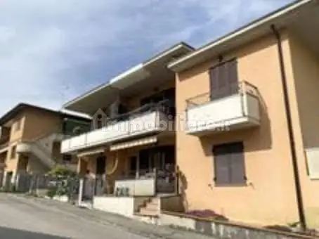 Appartamento in asta a Montecalvo in Foglia